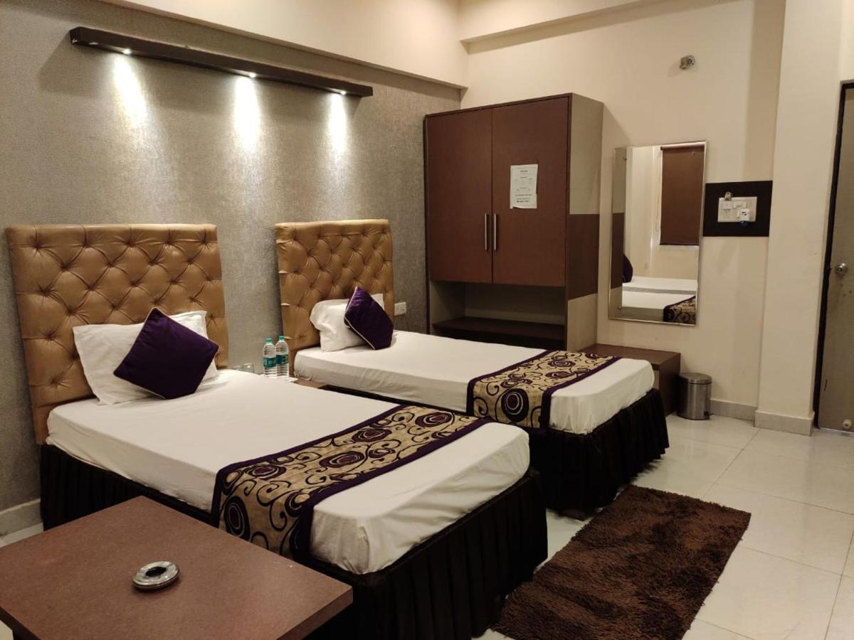 Hotel Maple Delite Lucknow Exterior foto
